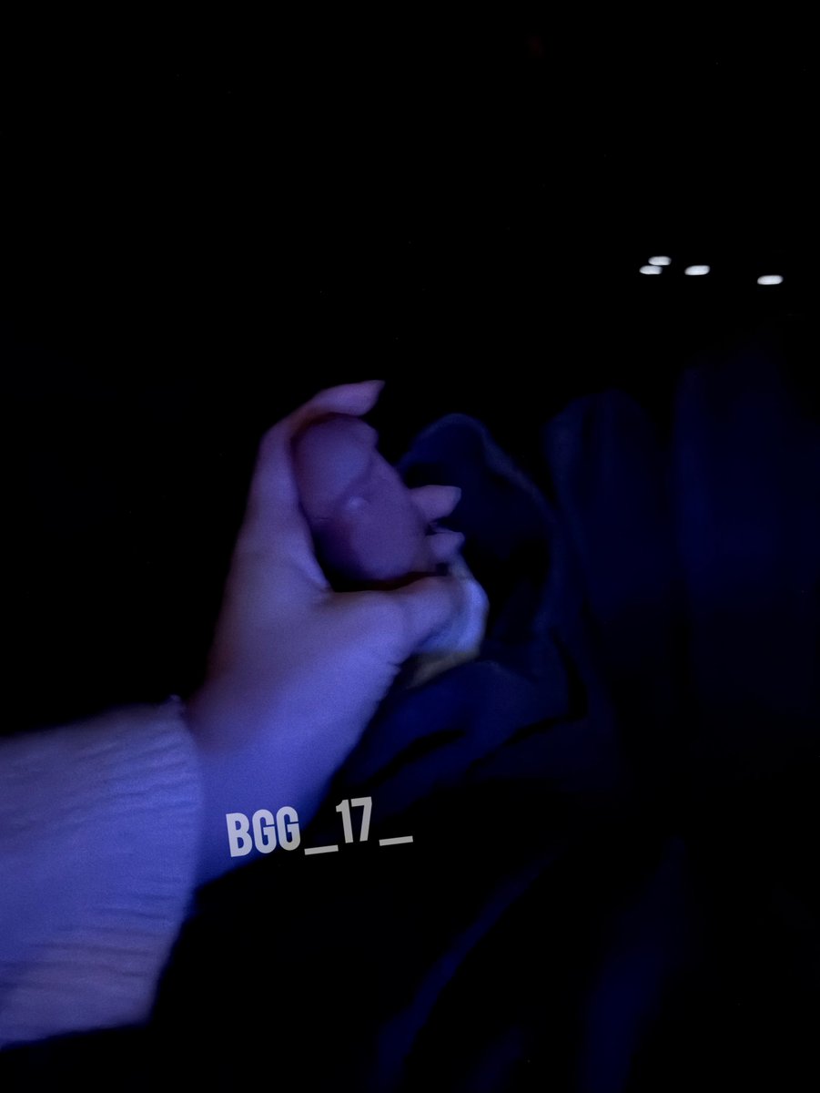 副駕駛說她也要握排檔桿

副駕開放報名中？