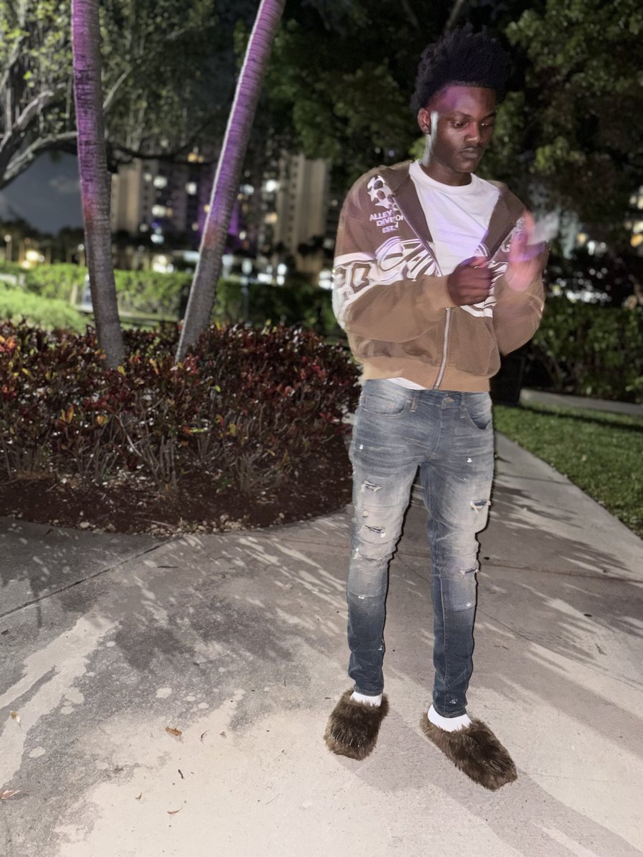 babya4l's tweet image. I’m fresh cuzz? #ynpk