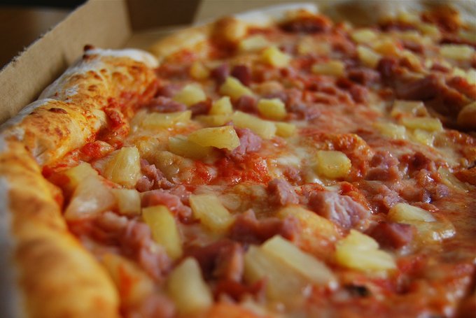 Rainmaker1973's tweet photo. Fun fact.

The Hawaiian Pizza was invented in Canada by a Greek immigrant, who was inspired by Chinese food to put a South American ingredient on an Italian dish, that went on to be most popular in Australia. https://t.co/C9T2NR7LMV