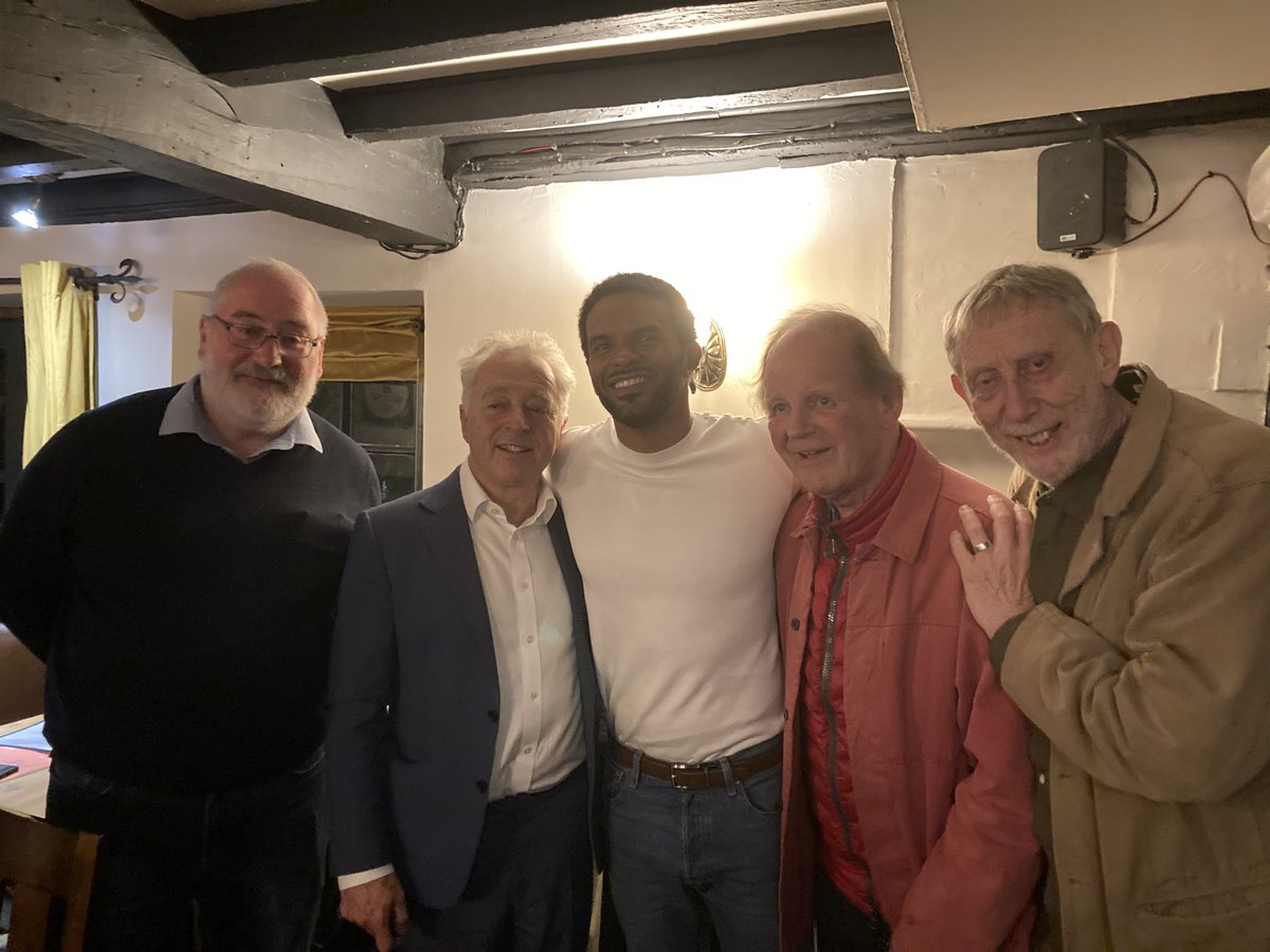 Emily Drabble (@emilydrabs) on Twitter photo The joy of #hayfestival - five laureates in a room! <a href="/frankcottrell_b/">Frank Cottrell-Boyce</a> <a href="/chrisriddell50/">chris riddell</a> <a href="/MichaelRosenYes/">Michael Rosen 💙💙🎓🎓 NICE 爷爷</a> #michaelmorpurgo <a href="/alexwhartonpoet/">Alex Wharton</a> such a beautiful evening and amazing upcoming events The joy of #hayfestival - five laureates in a room! <a href="/frankcottrell_b/">Frank Cottrell-Boyce</a> <a href="/chrisriddell50/">chris riddell</a> <a href="/MichaelRosenYes/">Michael Rosen 💙💙🎓🎓 NICE 爷爷</a> #michaelmorpurgo <a href="/alexwhartonpoet/">Alex Wharton</a> such a beautiful evening and amazing upcoming events