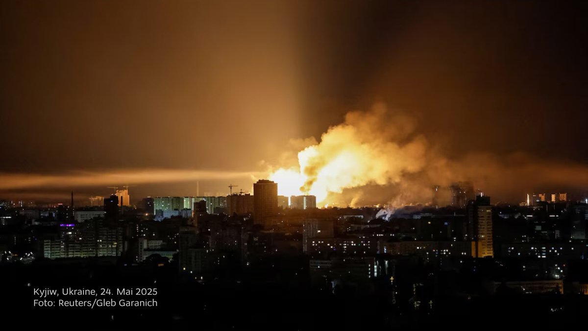 Es war wieder eine furchtbare Nacht des Terrors. Die Russen setzten 250 Kamikaze-Drohnen und 14 ballistische Raketen ein.

Es gibt Tote. Es gibt Verletzte.

Es gibt keine kleinste Bewegung Russlands in Richtung Frieden.
