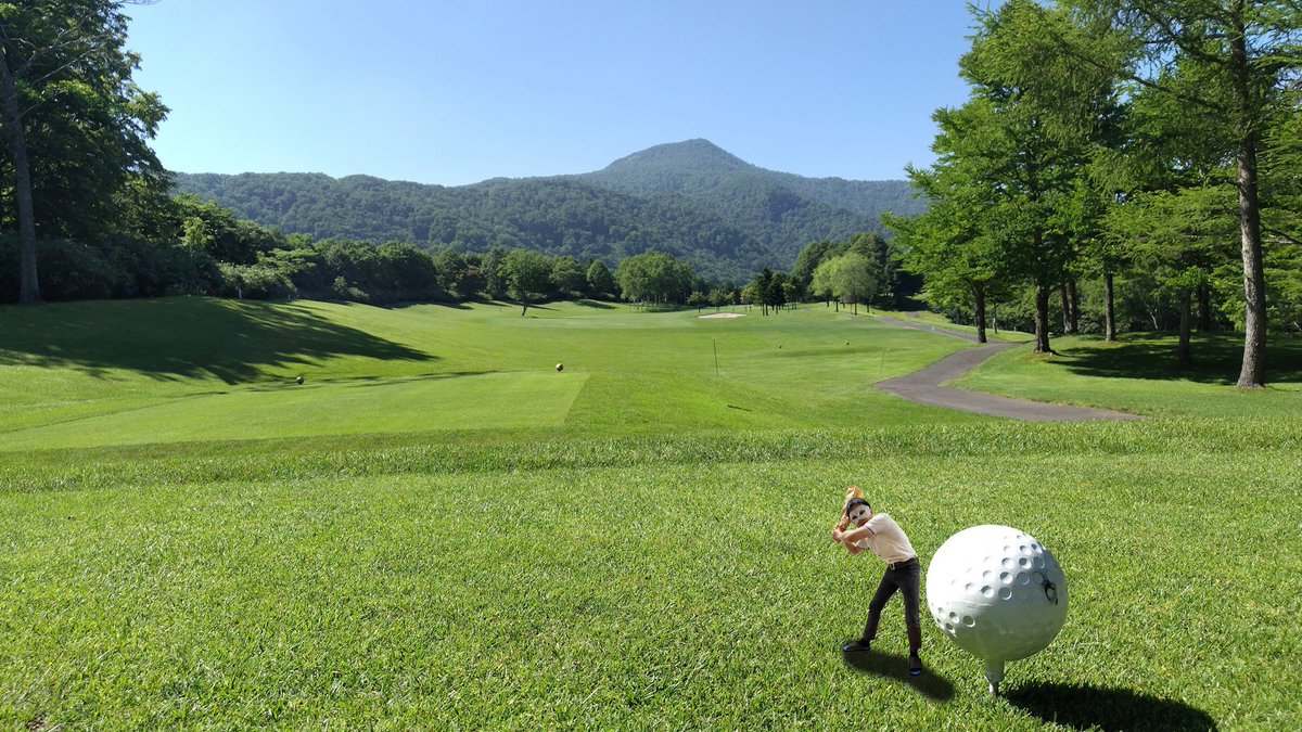 僕はゴルフをやったことがないんだけど、バットを使っちゃダメなのですか？
がんばれ!Mr.ながおか!
今日はゴルフ場記念日です。
いいね♥とフォローしてくれると嬉しいです

★独り言★
先週からずっと福島で忙しすぎて更新できず…。

#ゴルフ
#バット
#Golf
#合成写真
#followme