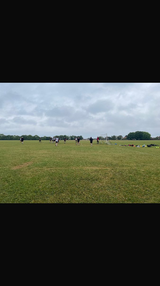 TrimRedDevils's tweet photo. 🚨 6 Days to go! 

We weren’t put off by the rain this morning as we completed our final preparations ahead of next Friday’s @CNettraining @SuffolkFA Senior Cup Final! 

We will need as much support as possible and hope to see a packed TRD end! https://t.co/vobiobOjns