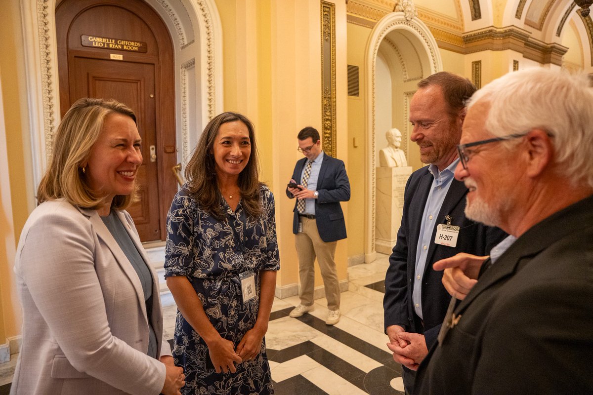 Great to see Jeff Fortenbacher of ACCESS Health while he was in Washington. Our West Michigan community is lucky to have institutions like ACCESS that make health care more affordable and ACCESS-ible for our neighbors who need it most.