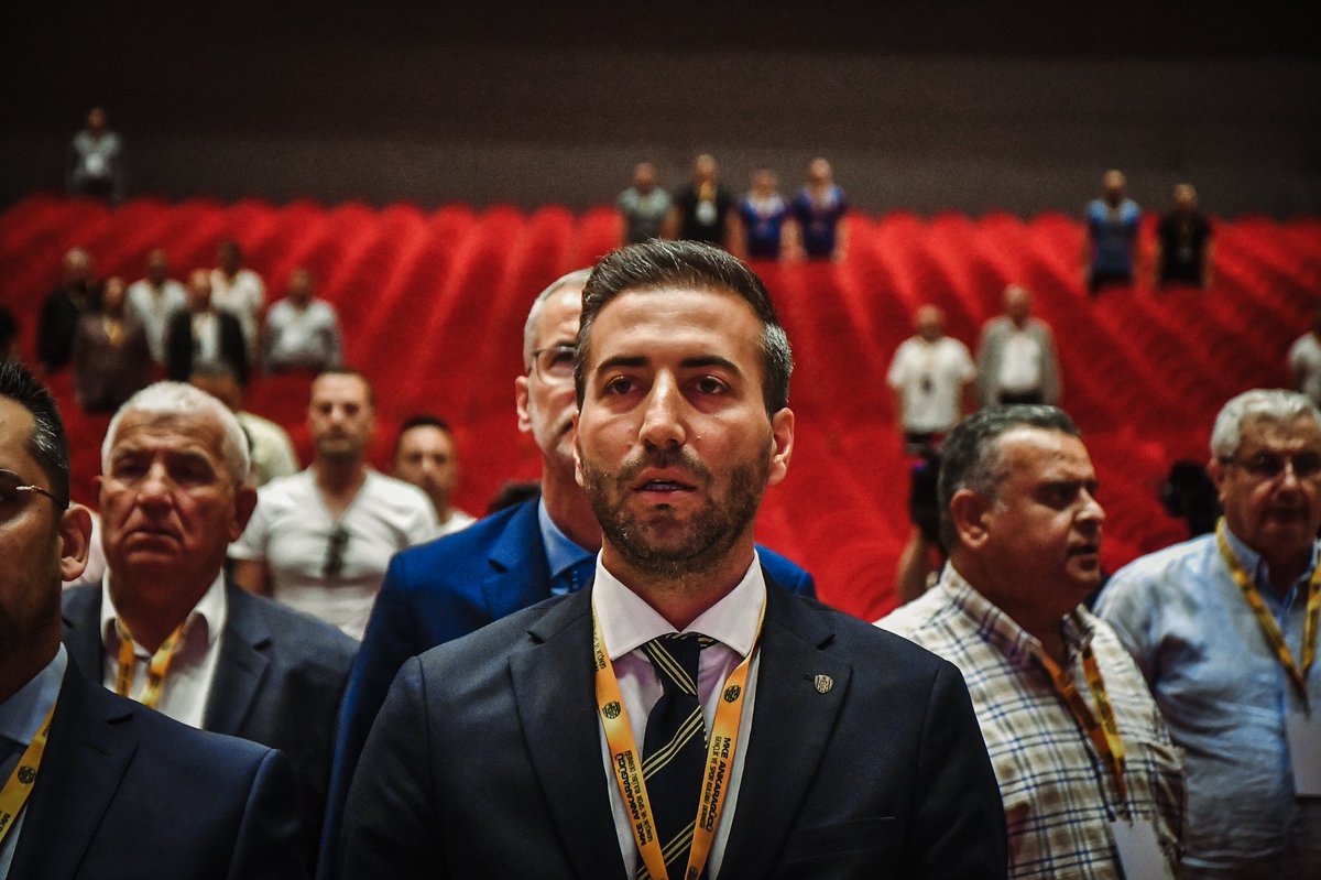 Ankaragucu's tweet photo. Bugün gerçekleşen Olağanüstü Genel Kurulumuzda Kulübümüzün yeni başkanı Sayın Gazi Ercüment Tekin oldu. https://t.co/O2CsA3YxtK