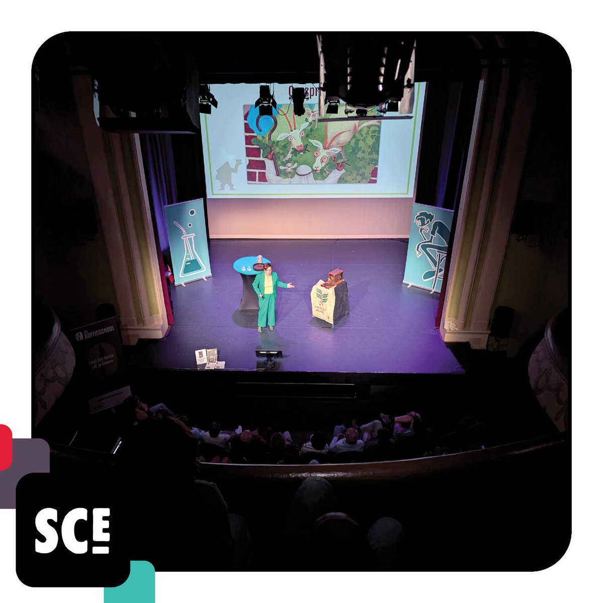 ScienceCafe053's tweet photo. 📷 | Foto's van het Science Café van 8 mei, met koffieproeverij! Bregje Deben van De Koffieschool vertelde over de geschiedenis van koffie, en de rol van koffie in onze huidige wereld. https://t.co/GpfwH1EroZ