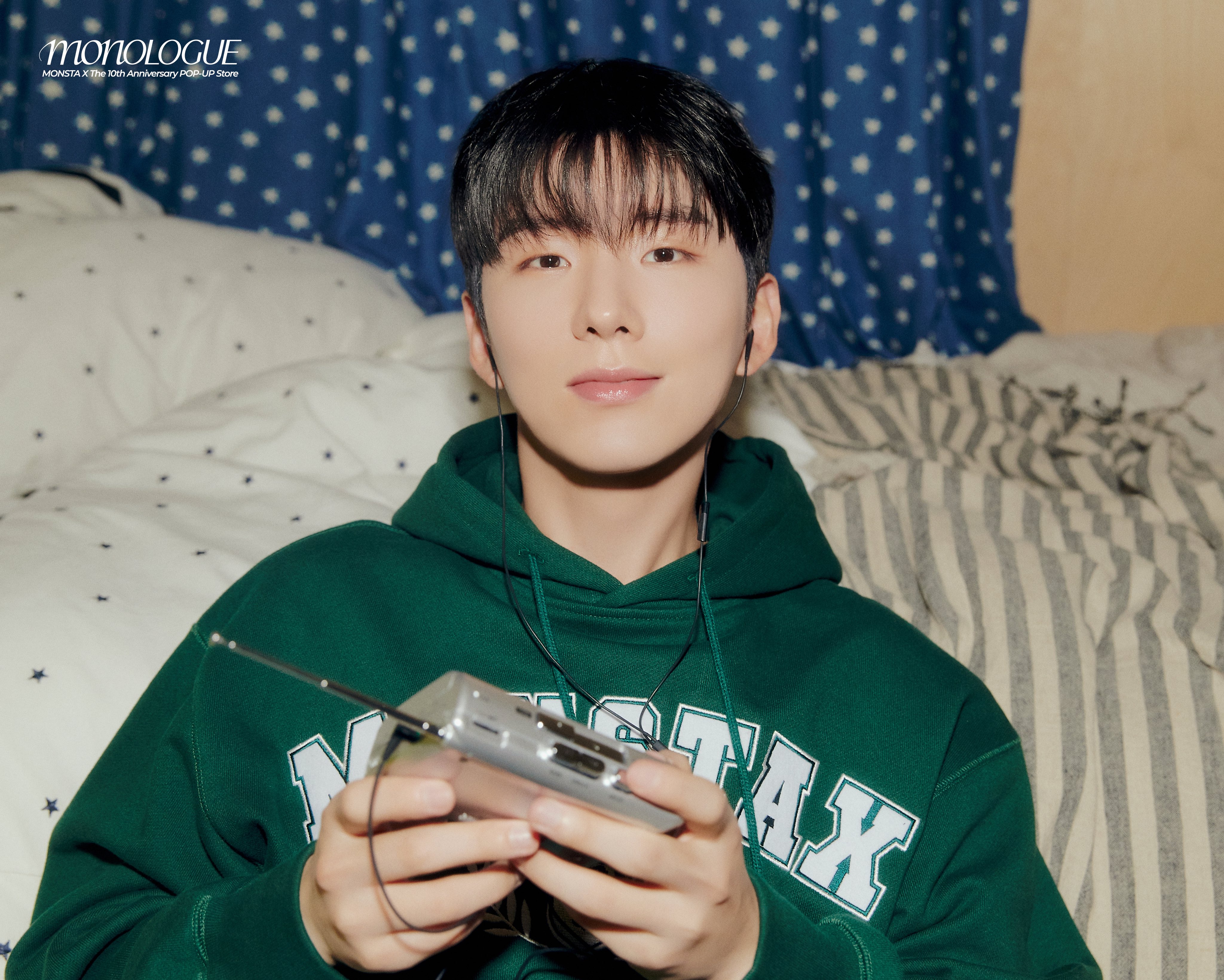 MONSTA X I.M サイン入り CD ＋ お好きなトレカ10枚 - メルカリ