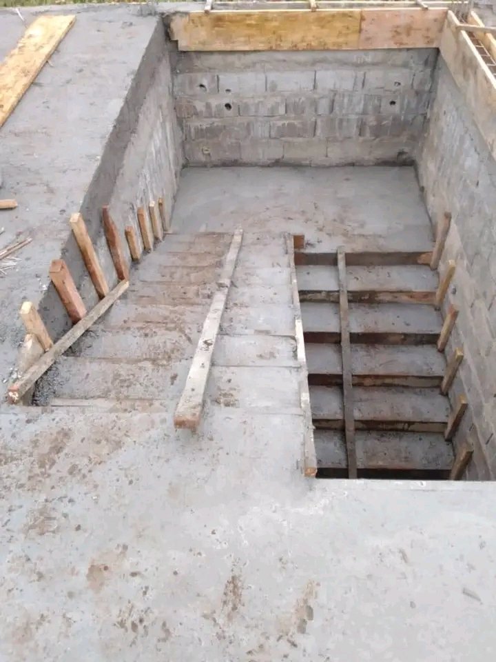 Nous vous des techniciens gabonais pour tout vos travaux de bâtiment. Montage, peinture, électricité et plomberie de tous les catégories. Seulement sur WhatsApp.