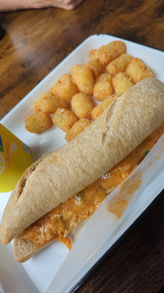 marcus_hunt's tweet image. #supportinglocalbusiness aka loading up before an afternoon at a beer festival with some familiar faces.