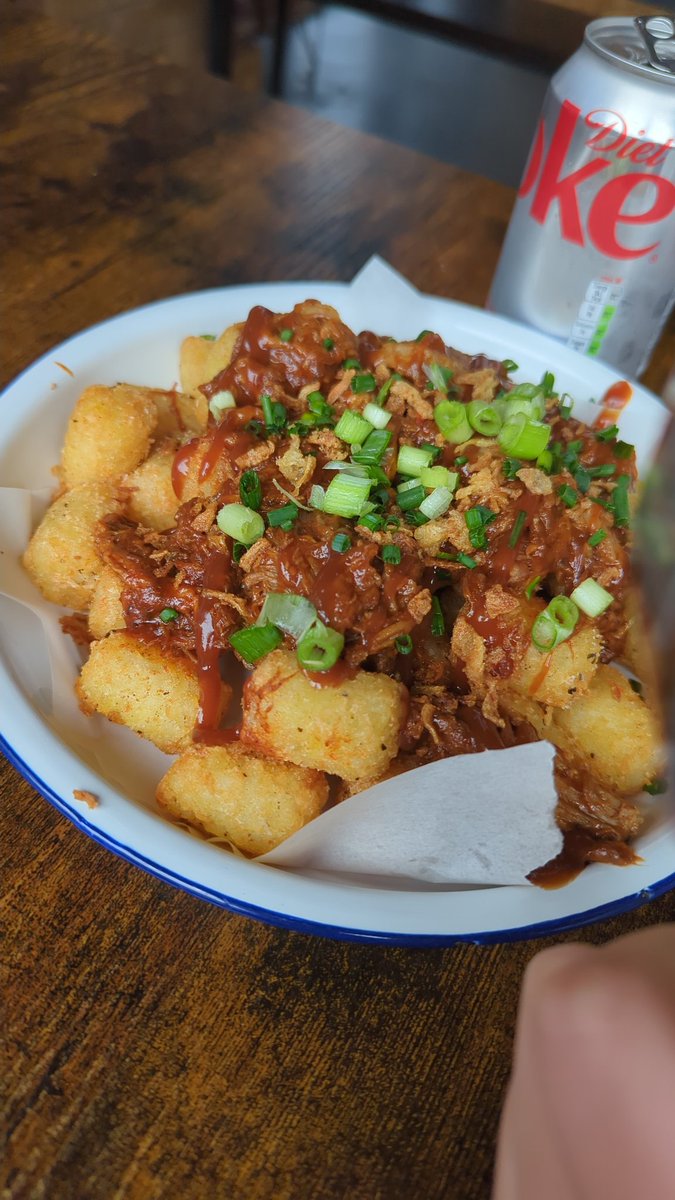 marcus_hunt's tweet image. #supportinglocalbusiness aka loading up before an afternoon at a beer festival with some familiar faces.