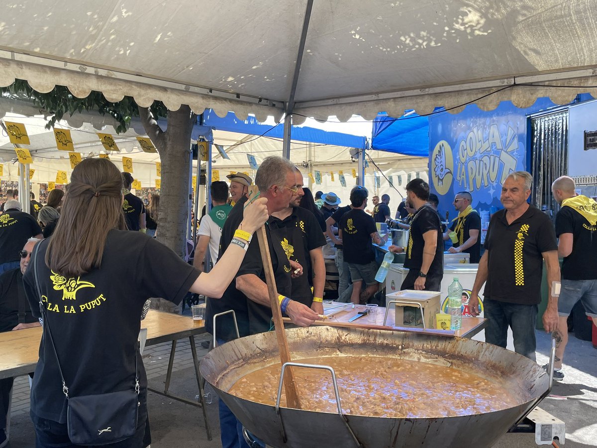 Menú d’avui: caragols i txulla. #AplecLleida2025