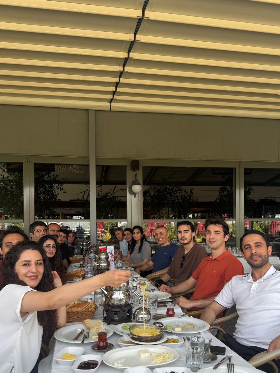 drhuseyinhalici's tweet photo. Şirketimizin düzenlediği #Breakforfun kahvaltı organizasyonunda bugün ekip arkadaşlarımızla bir araya geldik.
Güne birlikte, keyifli sohbetler ve samimi paylaşımlarla başlamak; hem motivasyonumuzu artırdı hem de ekip içi bağlarımızı bir kez daha güçlendirdi.
#Breakforfun #team #success #opencommunication #drhüseyinhalıcı #hüseyinhalıcı