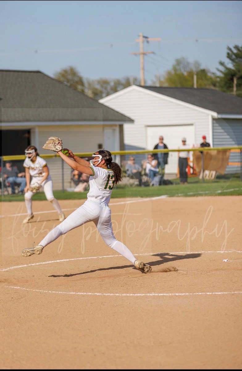 SteeleSoftball's tweet image. Congratulations to Sophomore Pitcher Karina Shuster on earning the following postseason accolades:
1st Team All SWC
1st Team All County
1st Team All NE Ohio
Lorain County Div 1 & 2 Pitcher of the Year