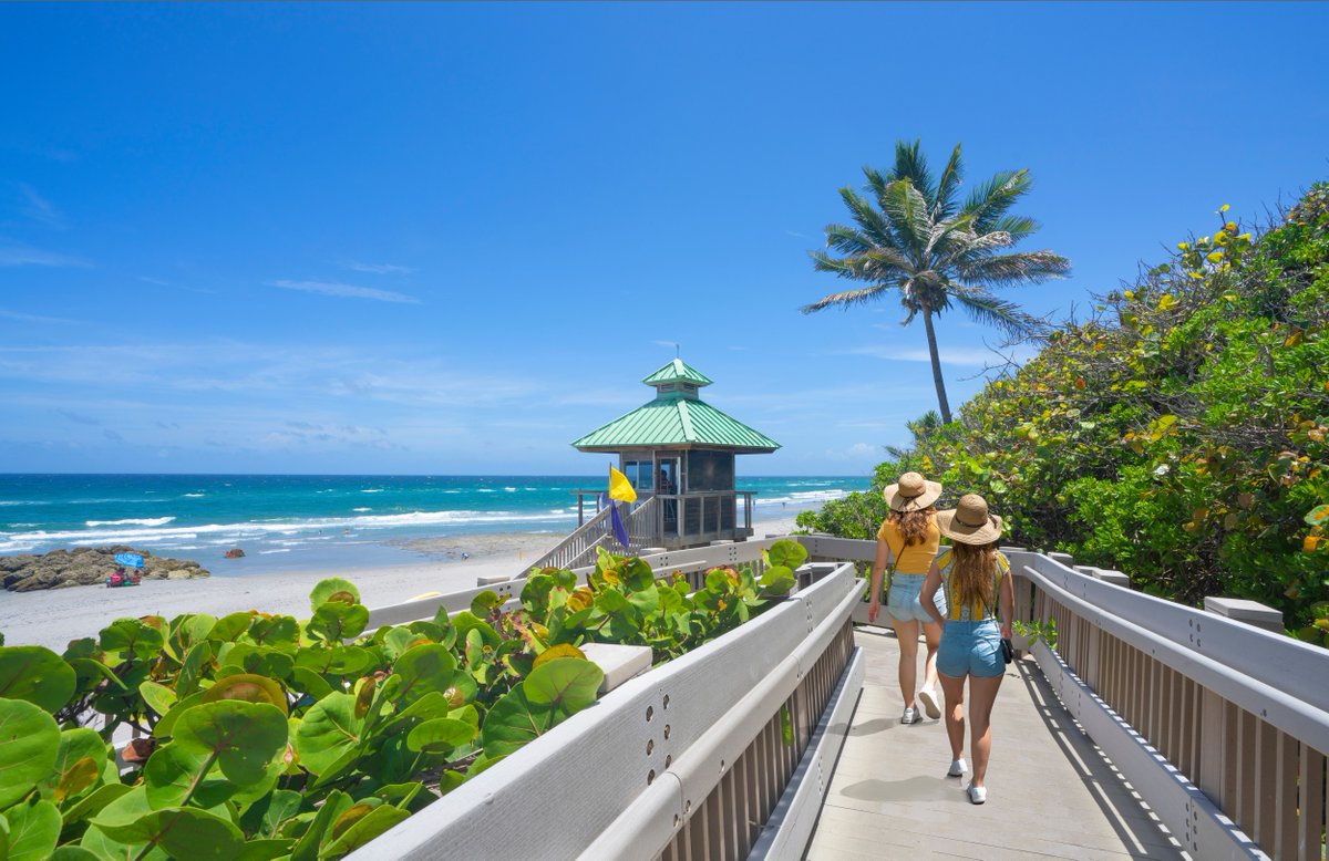 Florida set a record for tourism with 143 Million visitors in 2024. The total included 130.65 million domestic travelers, 8.94 million overseas visitors, and 3.41 million Canadians.🛫🏖️

ow.ly/lY9450VYfe4 #tourism #vacation