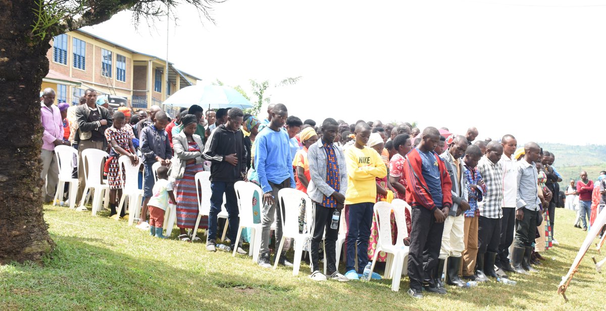 #Kwibuka31: Ku rwibutso rwa Bwakira mu Murenge wa Murambi harimo kubera igikorwa cyo kwibuka ku nshuro ya 31 Jenoside yakorewe Abatutsi. Hari umushyitsi mukuru, Senateri Prof Dusingizemungu Jean Pierre. Iki gikorwa twagikurikira imbona nkubone hano: youtube.com/watch?v=3mvHQm…