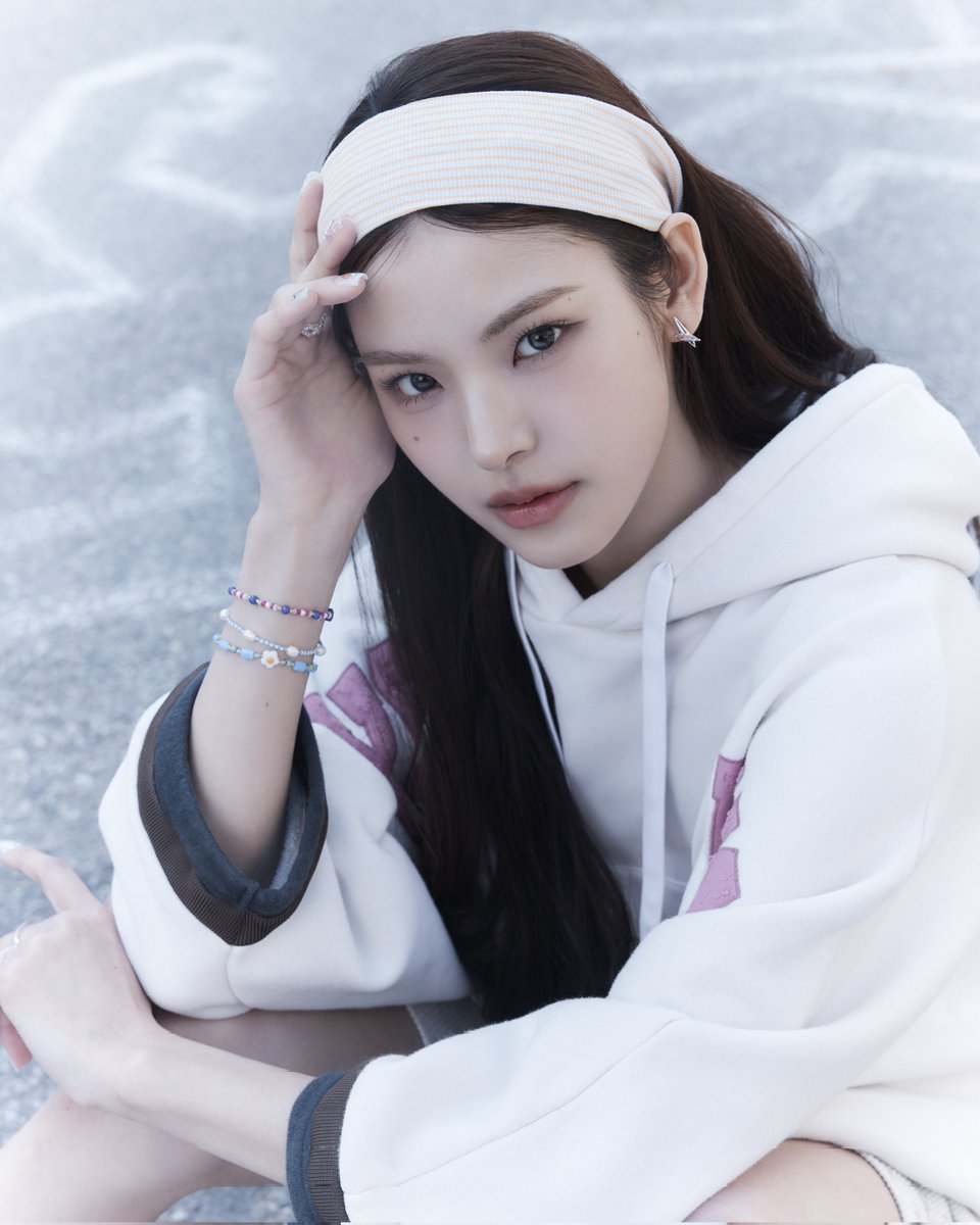 Concept Photo (A ver.) izna Single Album 'BEEP' 2025.06.09 6PM