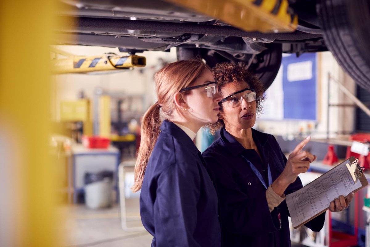 topmetiers's tweet photo. 🔧 CAP mécanique: un métier en demande &amp; salaires attractifs! 💼 Choisis ta reconversion sans regrets! #metier #emploi #formation #CAPmecanique
  👇
https://t.co/c8yFnprwDo https://t.co/XoQlYCMVp8