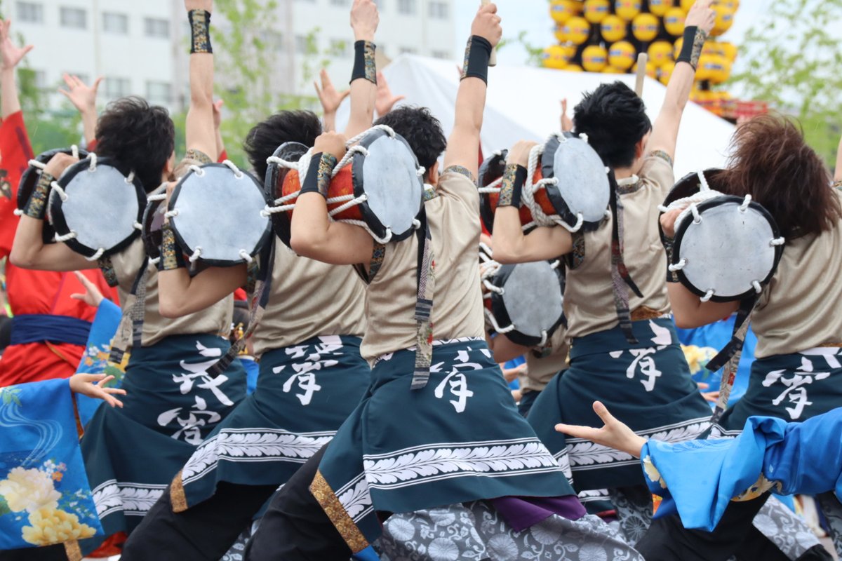 fujimon_120's tweet photo. 今年のテーマで紲夏の衣装使うのはアツい…
#コンコンどまつりフェス
 #夜宵 https://t.co/jRDRCCnDzK