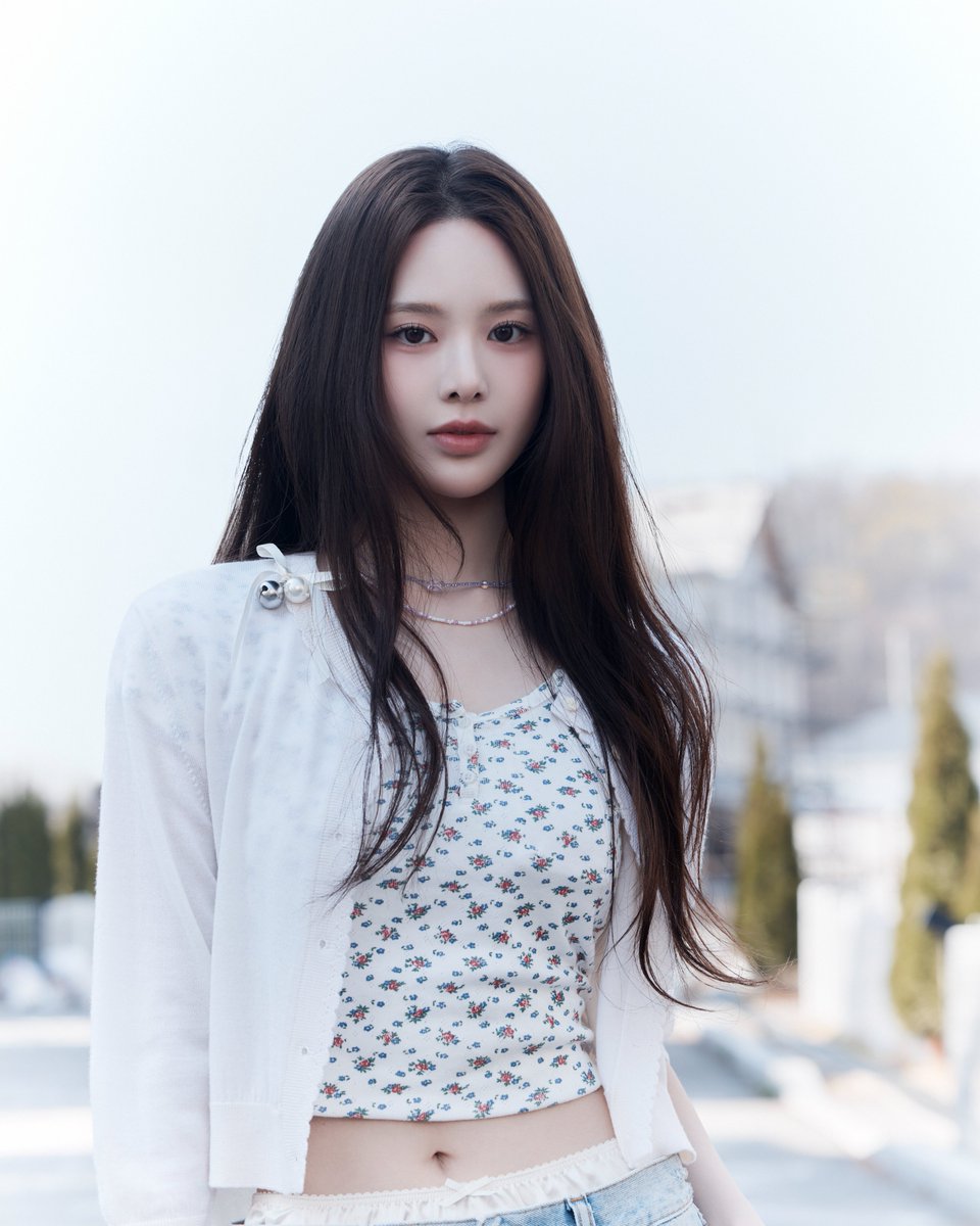 izna_offcl's tweet image. Concept Photo (A ver.)

izna Single Album 'BEEP'
2025.06.09 6PM (KST)

💿 Pre-Save
ingrv.es/izna_BEEP

#izna #이즈나
#BANGJEEMIN #방지민
#BEEP #izna_BEEP