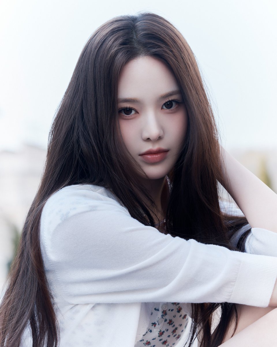 izna_offcl's tweet image. Concept Photo (A ver.)

izna Single Album 'BEEP'
2025.06.09 6PM (KST)

💿 Pre-Save
ingrv.es/izna_BEEP

#izna #이즈나
#BANGJEEMIN #방지민
#BEEP #izna_BEEP