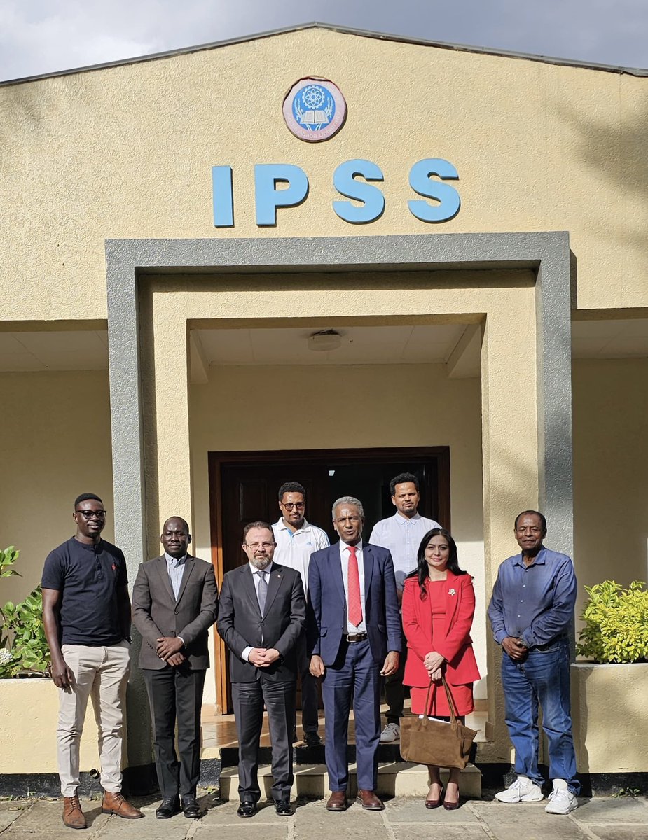 Türkiye in Ethiopia (@tc_addisabababe) on Twitter photo We had a delightful two hours with students of Dr. Yonas Adaye <a href="/yonasadaye1/">Dr. Yonas Adaye (Director, IPSS/AAU)</a> at the <a href="/IPSS_Addis/">Institute for Peace and Security Studies</a>. We were enriched by our exchange on #Türkiye-Africa relations, with a focus on the Horn of Africa & Ethiopia. We had a delightful two hours with students of Dr. Yonas Adaye <a href="/yonasadaye1/">Dr. Yonas Adaye (Director, IPSS/AAU)</a> at the <a href="/IPSS_Addis/">Institute for Peace and Security Studies</a>. We were enriched by our exchange on #Türkiye-Africa relations, with a focus on the Horn of Africa & Ethiopia.
