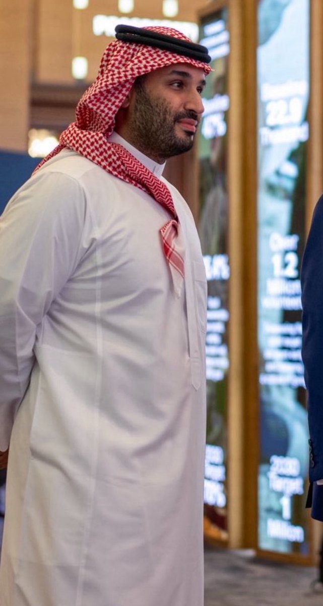 ali_asiri_40's tweet photo. حفظك الله يا #محمد_بن_سلمان https://t.co/WuMISHwESP