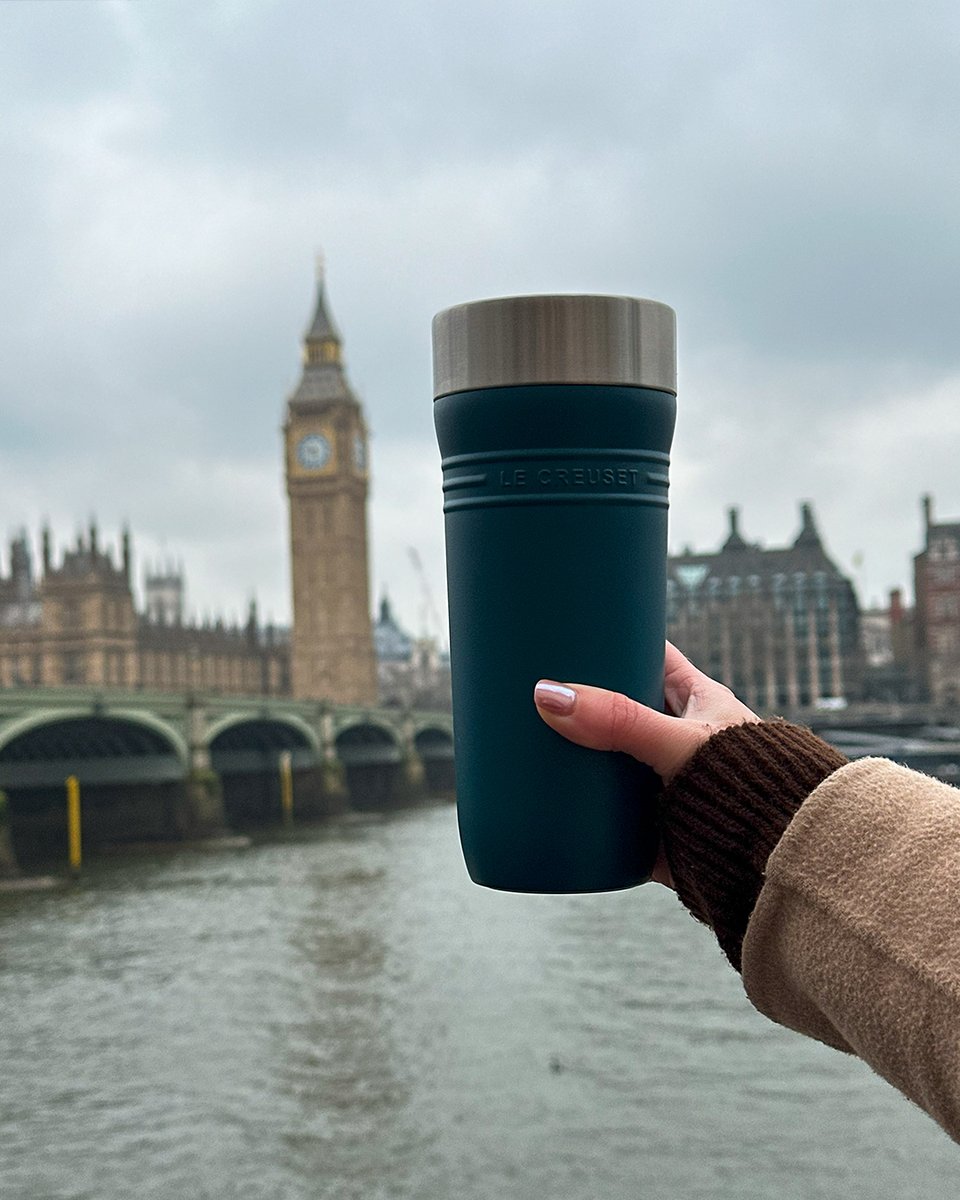 Moody mornings + one perfect mug = day out in London, sorted. ☕🌧️