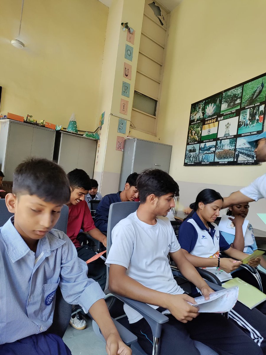 Gmsss10Chd Social (@gmsss10chd) on Twitter photo #BharatiyaBhasha
#Summer Camps - 2025
#GMSSS10chd
Day -2 (24.05.2025)
Virtual city tour/Real life conversation practices
<a href="/SchoolEduChd/">Department of School Education, Chandigarh</a>
<a href="/EduMinOfIndia/">Ministry of Education</a> #BharatiyaBhasha
#Summer Camps - 2025
#GMSSS10chd
Day -2 (24.05.2025)
Virtual city tour/Real life conversation practices
<a href="/SchoolEduChd/">Department of School Education, Chandigarh</a>
<a href="/EduMinOfIndia/">Ministry of Education</a>