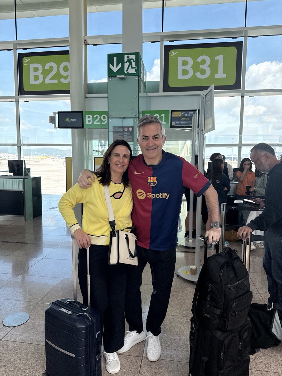 ✈️ Lisboa on tour!
A per la quarta, <a href="/FCBfemeni/">FC Barcelona Femení</a>!!