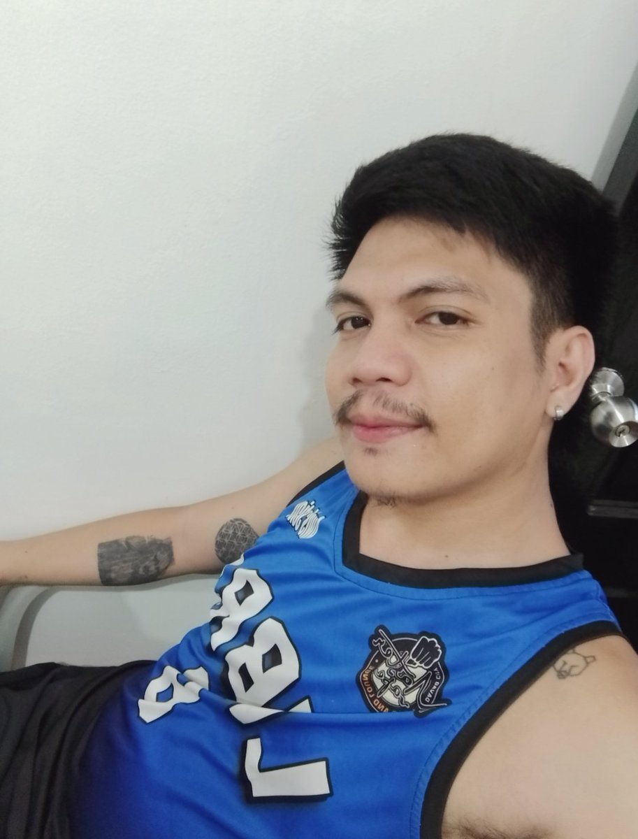 Voijucas93👽 tweet media