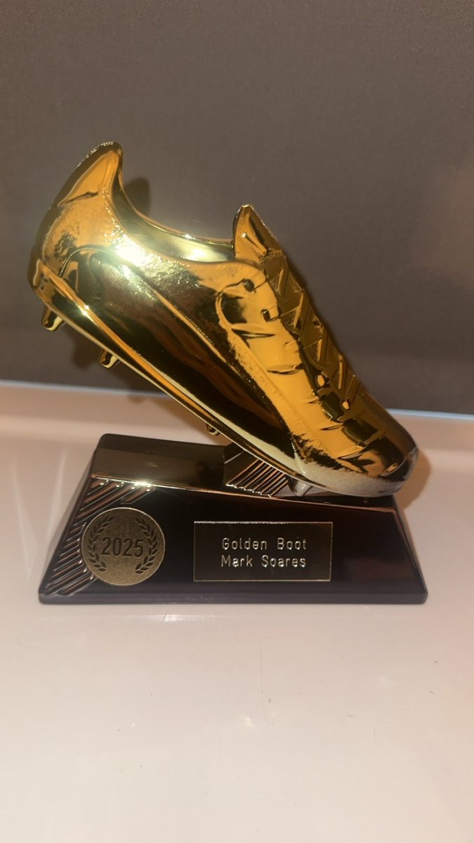 Makeyy.10 (@marksoares710) on Twitter photo Happy to win golden boot and supporters player of the year
Thank you to all the players, managers, supporters and all the staff <a href="/GodalmingTown/">Godalming Town FC</a> โค๏ธ Happy to win golden boot and supporters player of the year
Thank you to all the players, managers, supporters and all the staff <a href="/GodalmingTown/">Godalming Town FC</a> โค๏ธ
