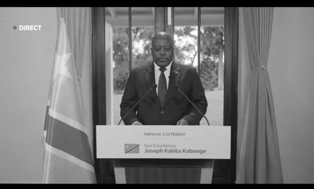 Chacune des 45minutes de Joseph Kabila et son lot d’incohérences !

C’était un bon discours d’opposant mais insuffisant pour nous faire oublier que :👇👇

1. - L’alternance de 2019, censée intervenir en 2016 n’était pas un cadeau, on l’a acquis au prix du sang. Rossy Mukendis,