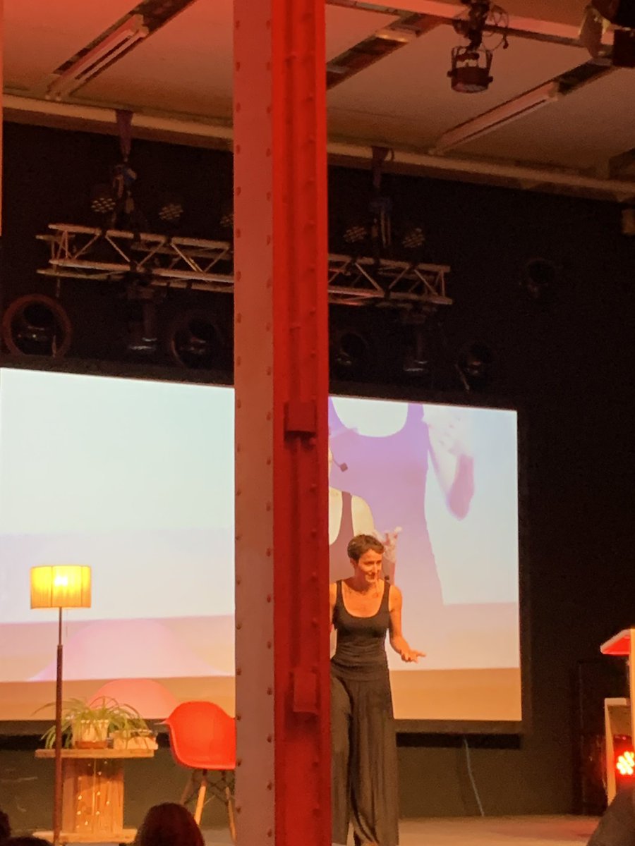 L’acte d’inauguració de la literal no podia ser millor: tret de sortida x començar a construir futurs vivibles👏🏾👏🏾👏🏾👏🏾#firaliteral2025