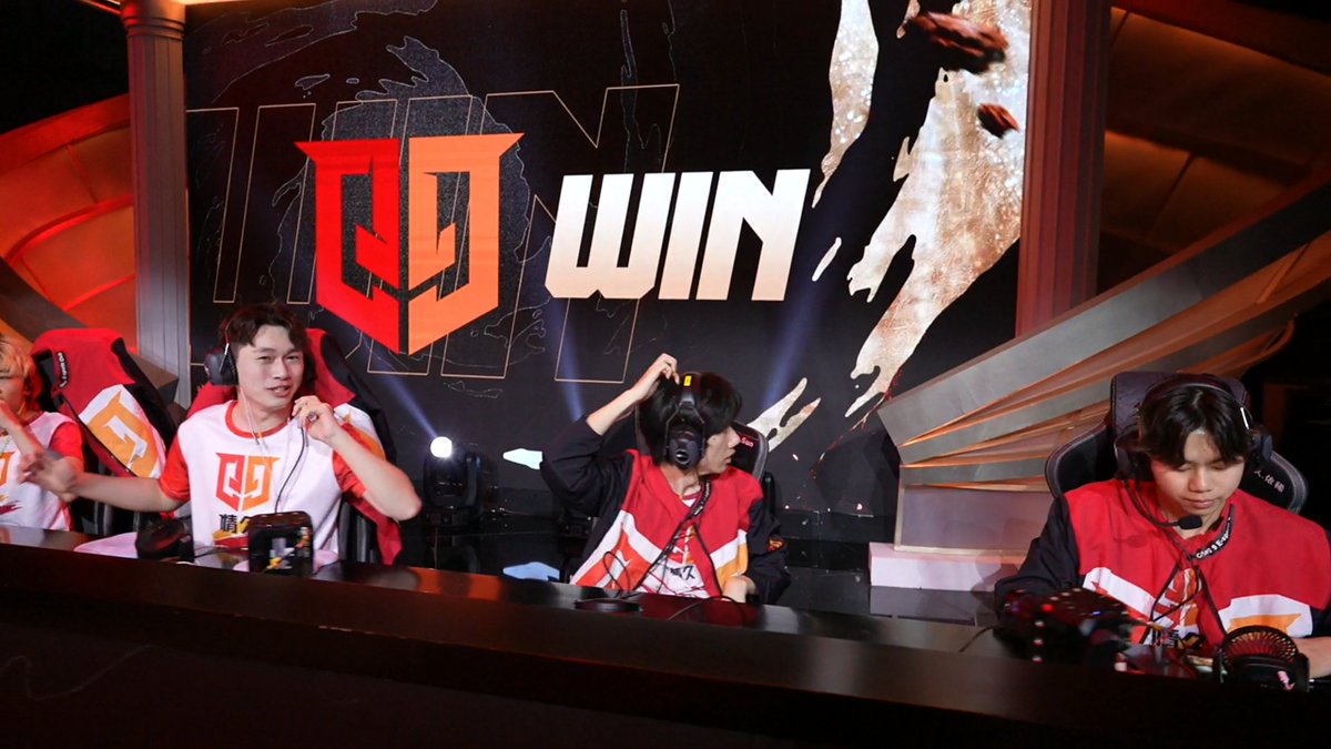 Q9 take map 1 of CDM Grand Finals 9-6