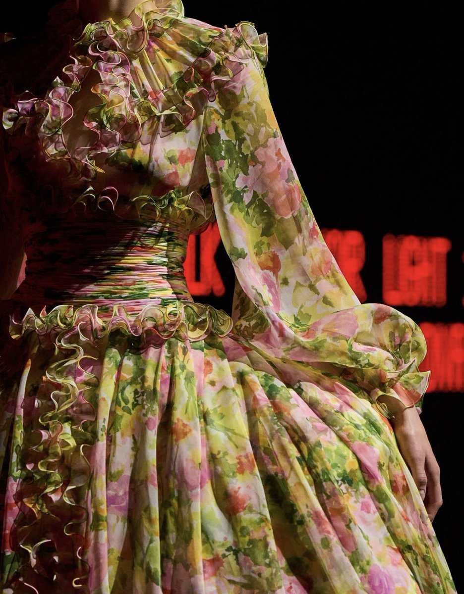 Pretty Little VintagCo tweet media
