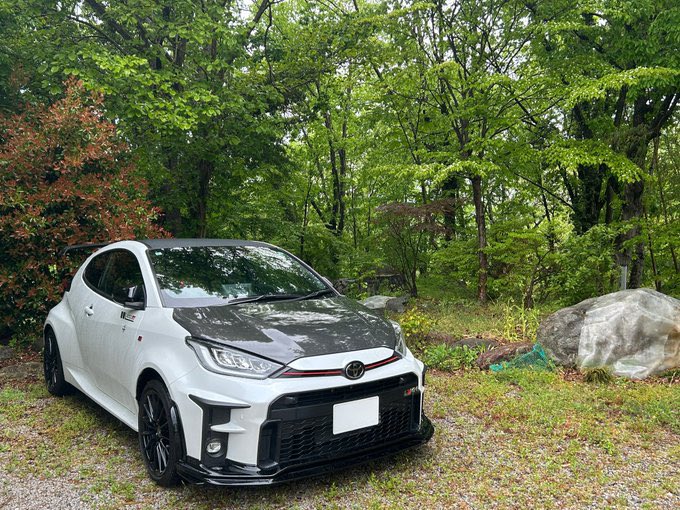 #私の愛車の簡単なスペック

GRヤリス RS
エンジン：M15A-FKS
排気量：1500cc
馬力：120ps+-α
トルク：145n/m+-α
車重：1150kg+-α
燃費：平均16～20km/L
駆動方式：FF
ミッション：10速CVT
特徴：見た目は厳ついけど中身は快適快速仕様