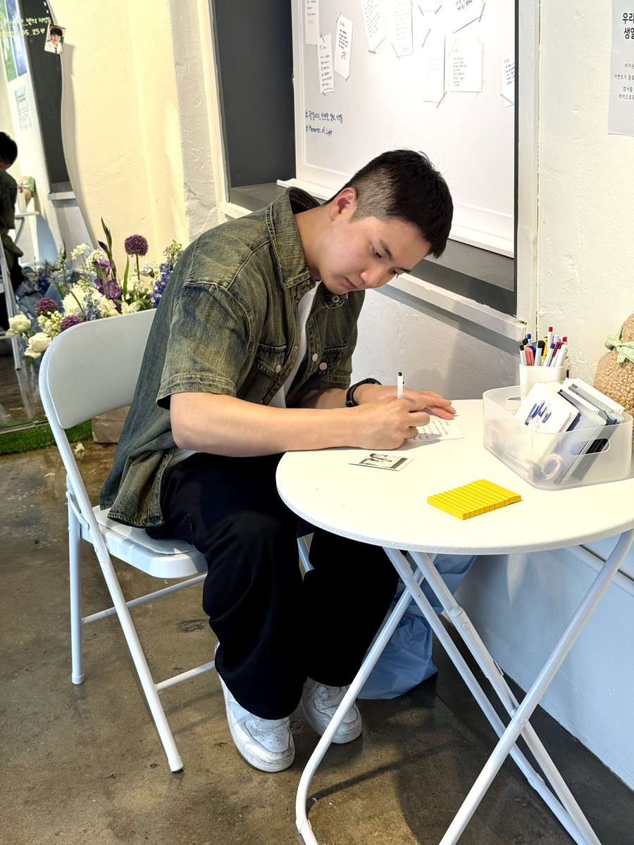 𝗲𝗺𝗼𝗿𝗶𝗲𝘀 𝗼𝗳 𝗹𝗶𝗴𝗵𝘁

𝟮𝟬𝟮𝟱 𝗚𝗪𝗔𝗡𝗚𝗜𝗟 𝗕𝗜𝗥𝗧𝗛𝗗𝗔𝗬 𝗙𝗟𝗢𝗪𝗘𝗥 𝗦𝗛𝗢𝗣

💌광일이가 왈왈이들에게 보내는 편지💌