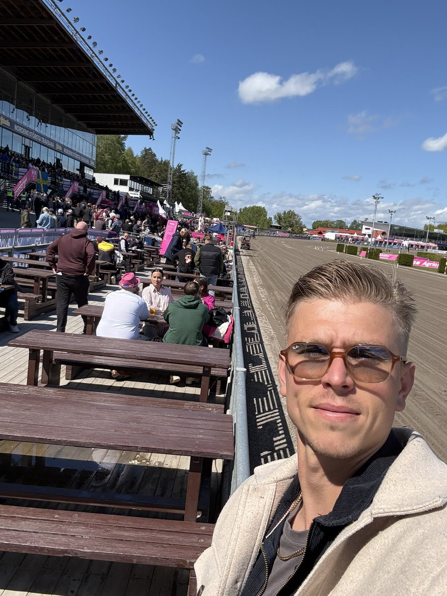 Ostoppbar idag 👌 <a href="/Solvalla/">Solvalla</a> <a href="/Travnet/">Travnet</a>