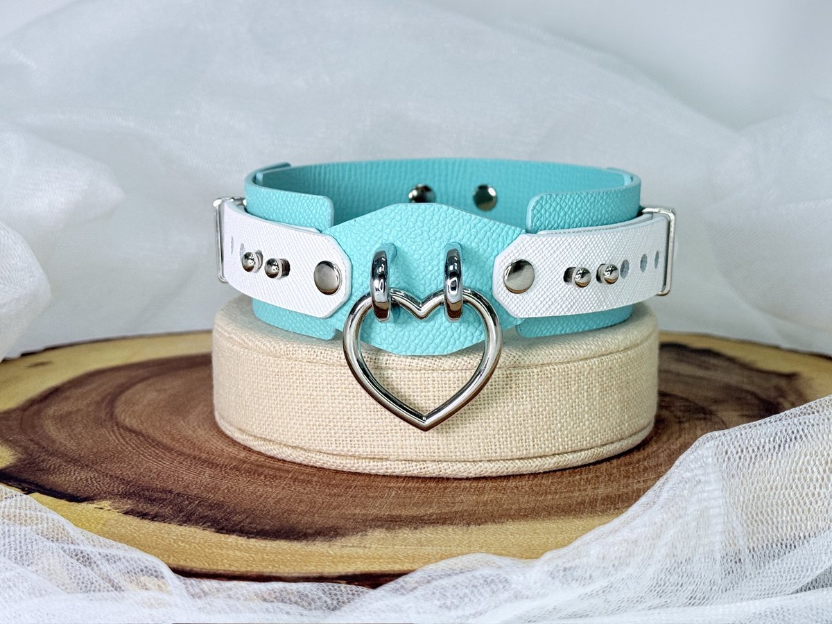 인용으로 소개하니 많은 분들이 보지 못하셨네요.
데일리 목갑?
리얼독 하나면 됩니다.^^

리얼독 풀파츠~♡
(티파니블루+화이트/실버)