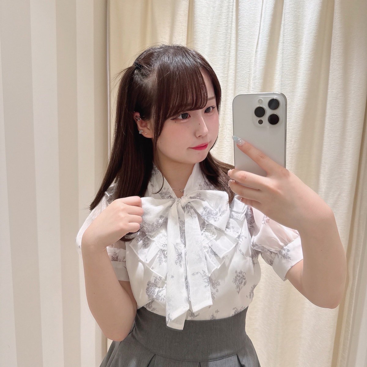 evelyn 天王寺店𝜗𝜚꙳.* 花柄レースフリルBS ↪︎¥6,900 ♡ 𝕟𝕖𝕨