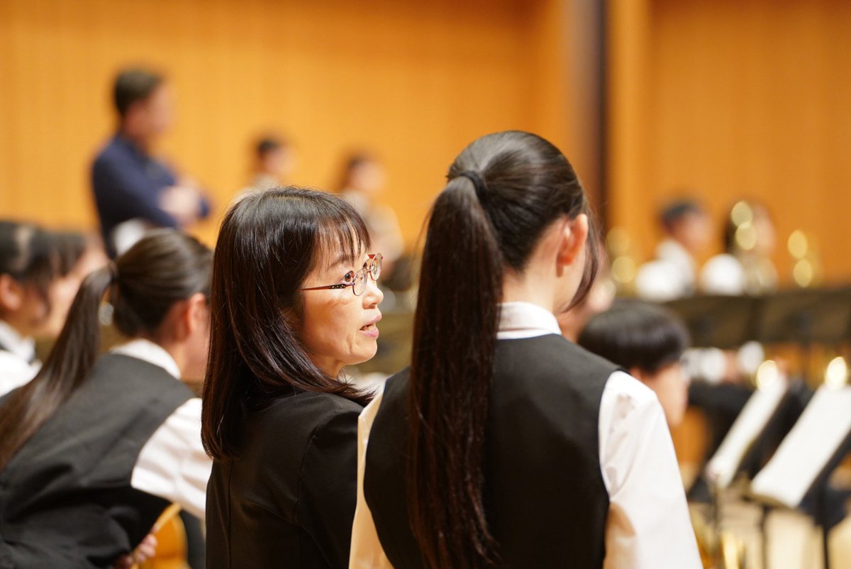 「かわさき吹奏楽まつり」が終演✨
盛り沢山なプログラムでしたが、お楽しみいただけたでしょうか？
終演後には公演チケットをお持ちの方限定で、川崎市立高津高等学校吹奏楽部の皆さんへの公開レッスンを行いました！
ご来場いただきありがとうございました🚩
#TKWO
#かわさき吹奏楽まつり