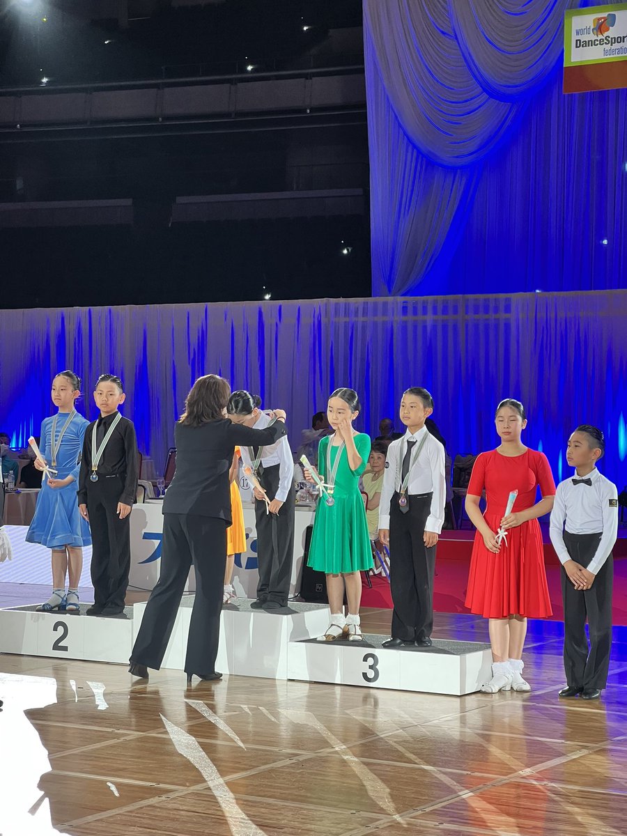 jdsf_info's tweet image. JDSF ジュブナイルオープンラテン 競技会結果
第1位 浜田唯衣・堆禾音 茨城県
第2位 藤本歩・大谷美葵 茨城県
第3位 藤枝良守・有川緋音 埼玉県
第4位 丸山碧仁・丸山彩佳 千葉県
第5位 安齋実希・片山櫻子 神奈川県
第6位 原田大和・大内七海 東京都
#東京オープン2025 #tokyoopen2025