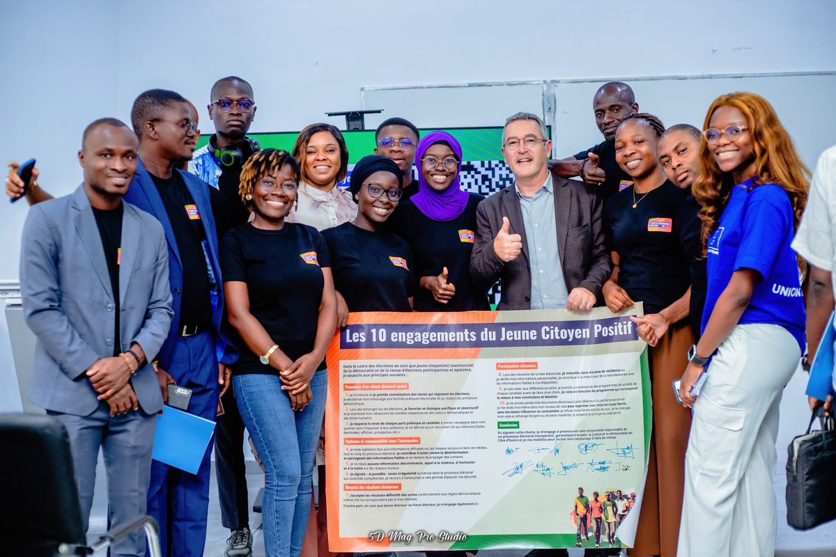 #CharteduJeuneCitoyenPositif

Consultez le ici 👇🏾👇🏾👇🏾👇🏾
surveymonkey.com/r/832W2WV

Et si vous voulez en savoir un peu plus sur le contexte, 
cliquez ici
👇🏾👇🏾👇🏾

facebook.com/share/193Qn7Fd…