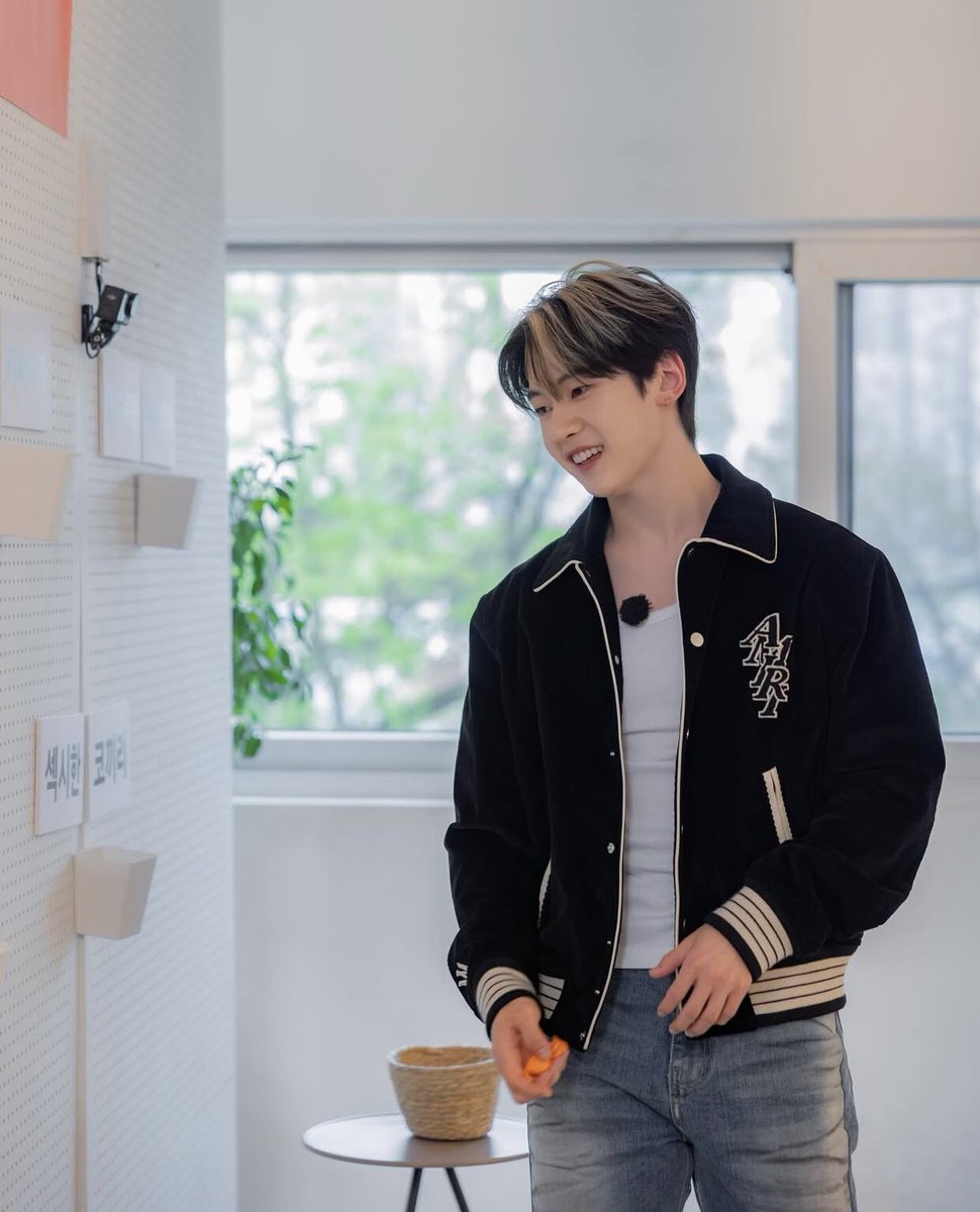 𝐌𝐚𝐭𝐭𝐡𝐞𝐰. tweet media