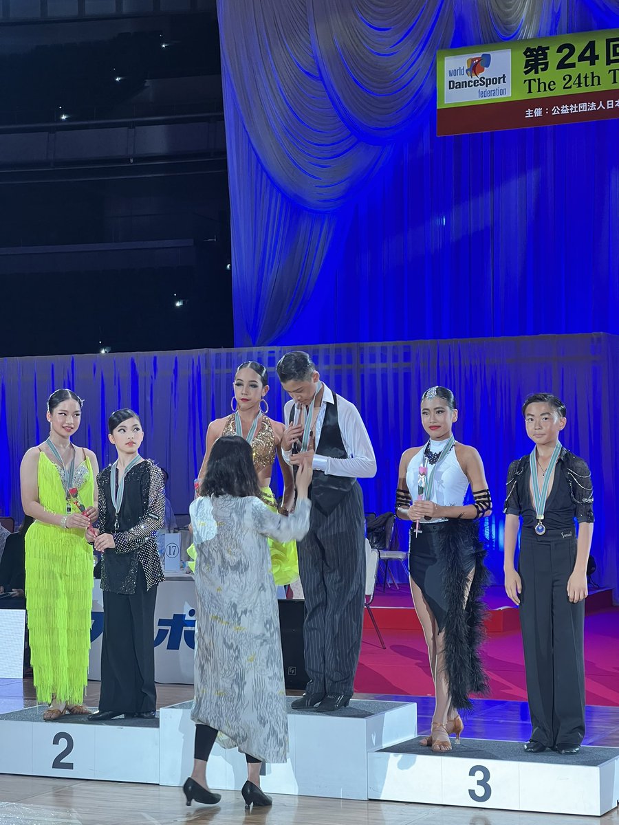jdsf_info's tweet image. JDSF ジュニアオープンラテン 競技会結果
第1位 Chayaphol Salarnlea・Shulita Sanchez Thailand
第2位 赤瀬陽香・吉崎月乃 神奈川県
第3位 齊藤礼琉・田山逸果 神奈川県
第4位 赤瀬優斗・吉崎空乃 神奈川県
第5位 黒嶋将聖・加藤向葵 千葉県
第6位 竹安優・前川美桜 東京都