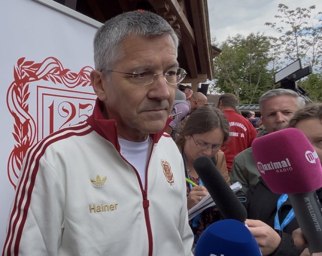 Media Bayern France (@mediabayernfr) on Twitter photo Herbert Hainer sur Jonhatan Tah:
"Nous avons eu de très bonnes discussions avec Jonhatan. Nous n’avons pas encore d’accord définitif mais je suis optimiste." / <a href="/_kochmaximilian/">Maximilian Koch</a> Herbert Hainer sur Jonhatan Tah:
"Nous avons eu de très bonnes discussions avec Jonhatan. Nous n’avons pas encore d’accord définitif mais je suis optimiste." / <a href="/_kochmaximilian/">Maximilian Koch</a>