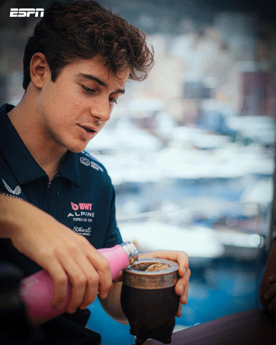 🧉🇦🇷 ¿YA ESTÁN LISTOS ESOS MATES?

👉🏼 Se viene otra mañana de PURA ACCIÓN en la #F1 para Franco Colapinto 🇦🇷.

▶️ Más 🏎️ #Fórmula1 en #DisneyPlus Premium