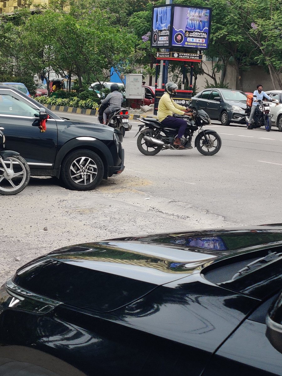 Ammo_Bomma tweet media