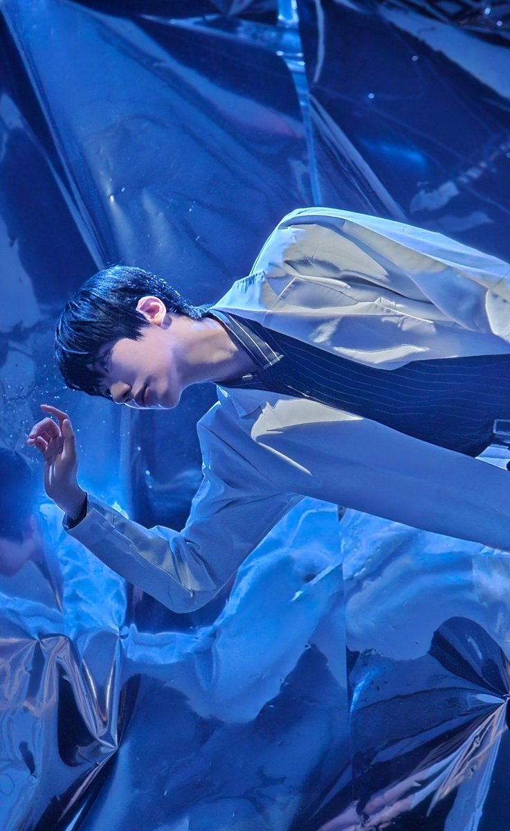 다들 행사가실때 촬영 갔다왔어요
심해기지로 ㄱㅏ자............