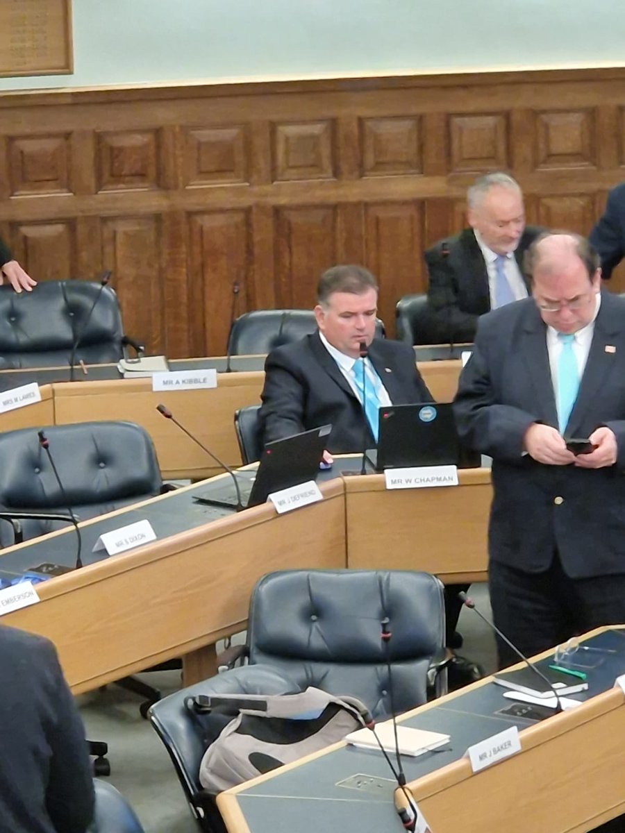 Cllr Robert Ford tweet media